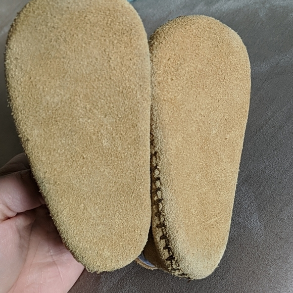Minnetonka Size 1 Infant Baby Mocassins Leather - Picture 9 of 12